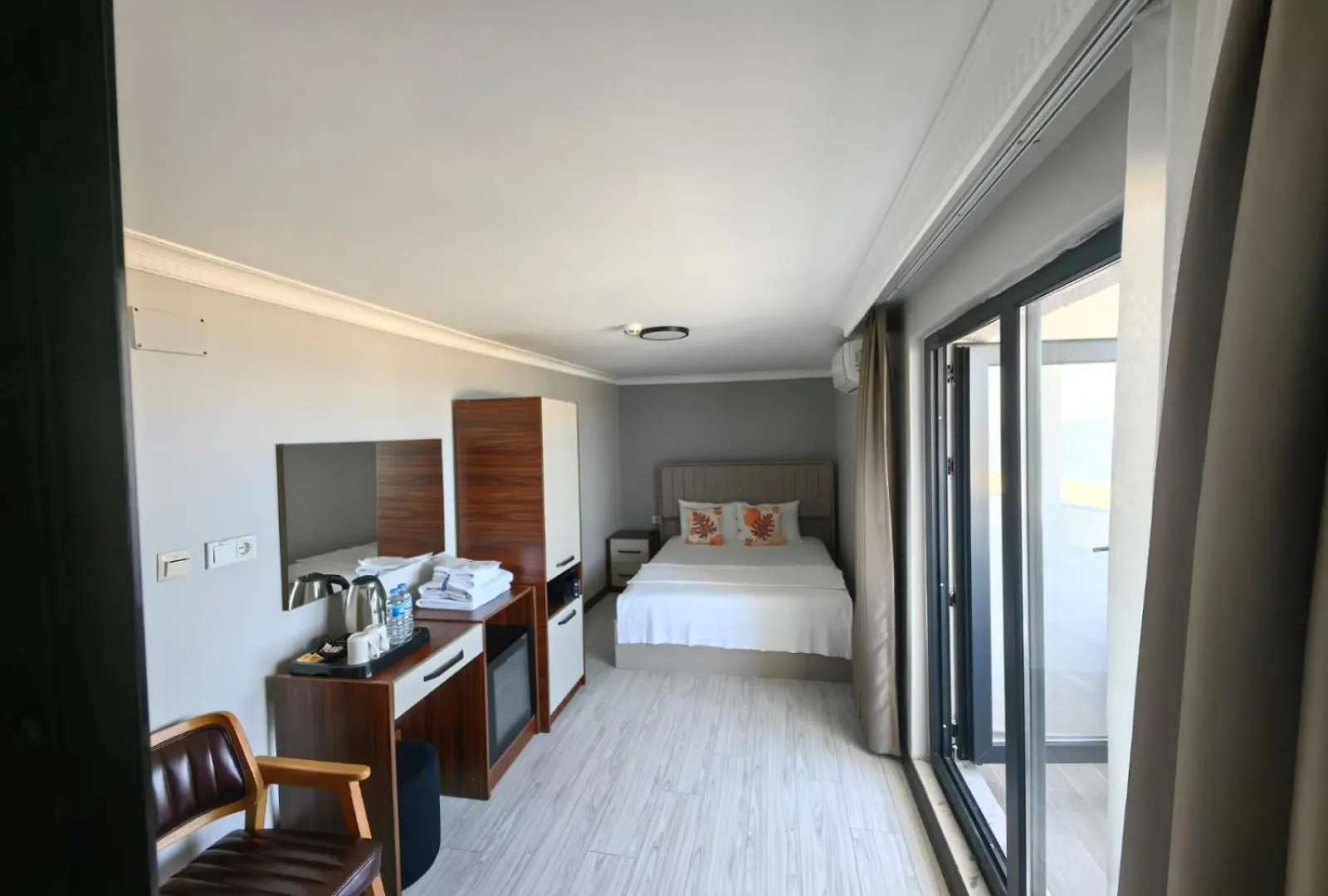 Istanbul Airport Kumsal Otel 3*,